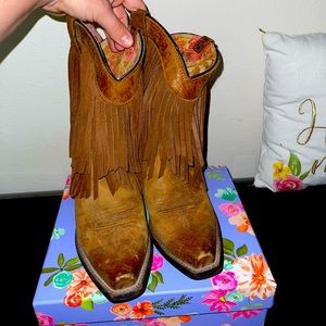 ARIAT fringe western boots